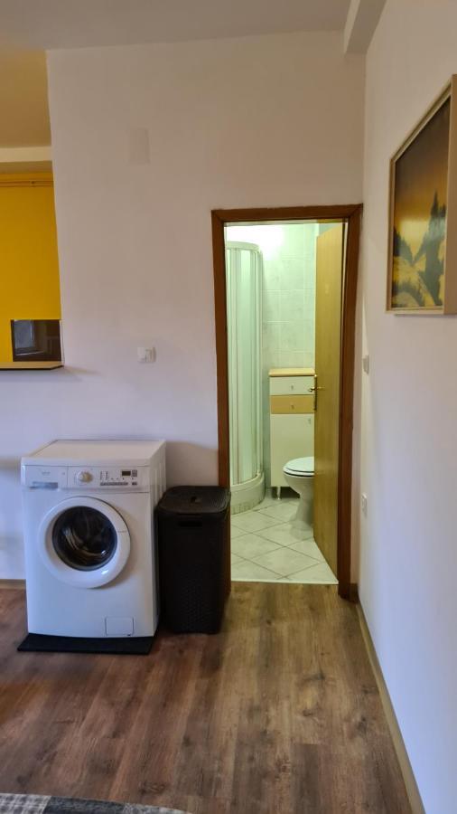 Apartma Smarka *